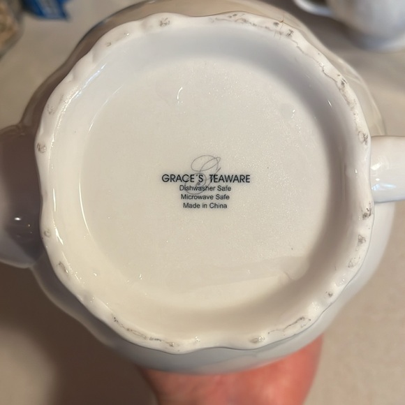 Graces teaware white teapot like new - Picture 3 of 3
